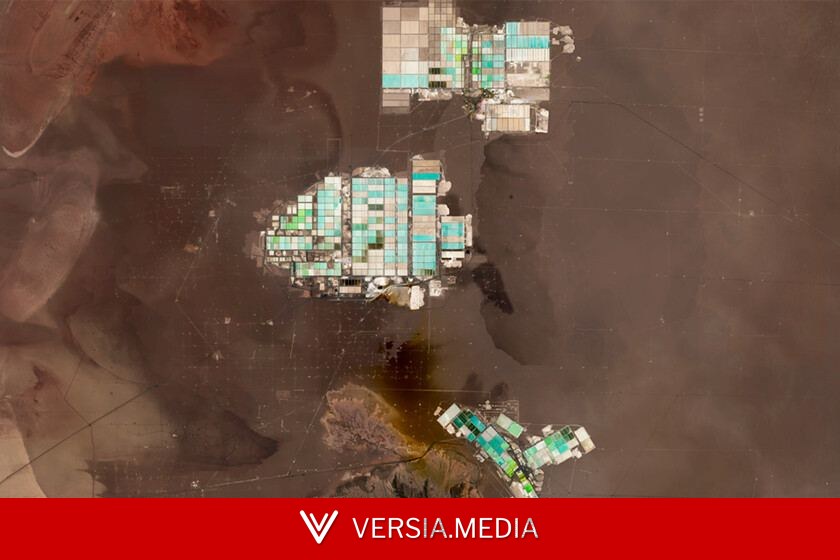 Imágenes por satélite de la NASA revelan campos psicodélicos en el Salar de Atacama. Es el duro coste ambiental del coche eléctrico