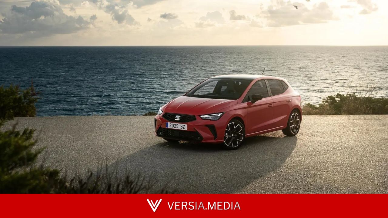 El Dacia Sandero sigue reinando en España, pero el Seat Ibiza ya le pisa los talones en ventas