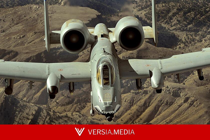 En los años 70 no se andaban con miramientos: EEUU creó un cañón que dispara 3.900 proyectiles por minuto y luego le pusieron un avión alrededor